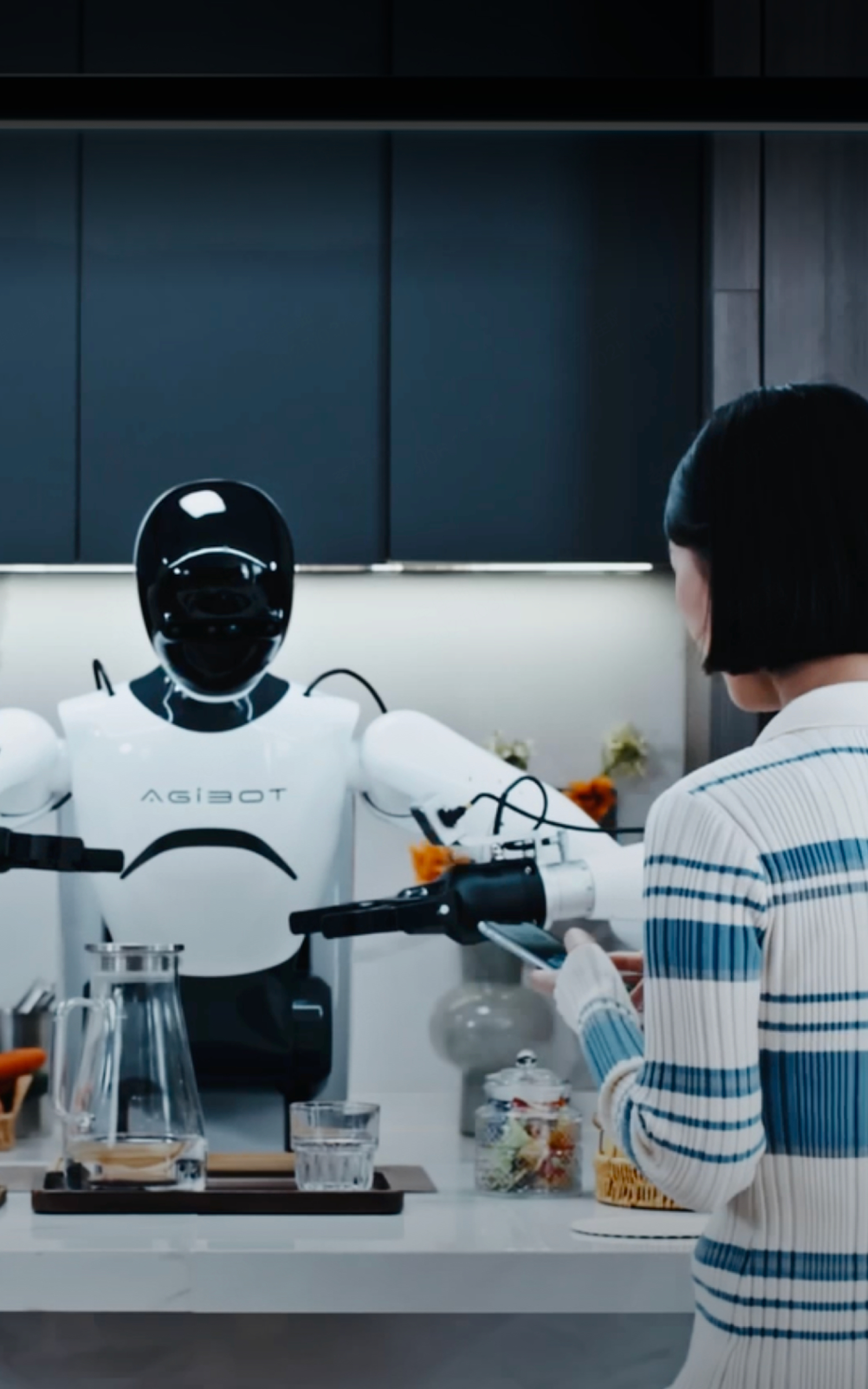 行业首款！yl7703永利发布具身智能一站式开发平台Genie Studio